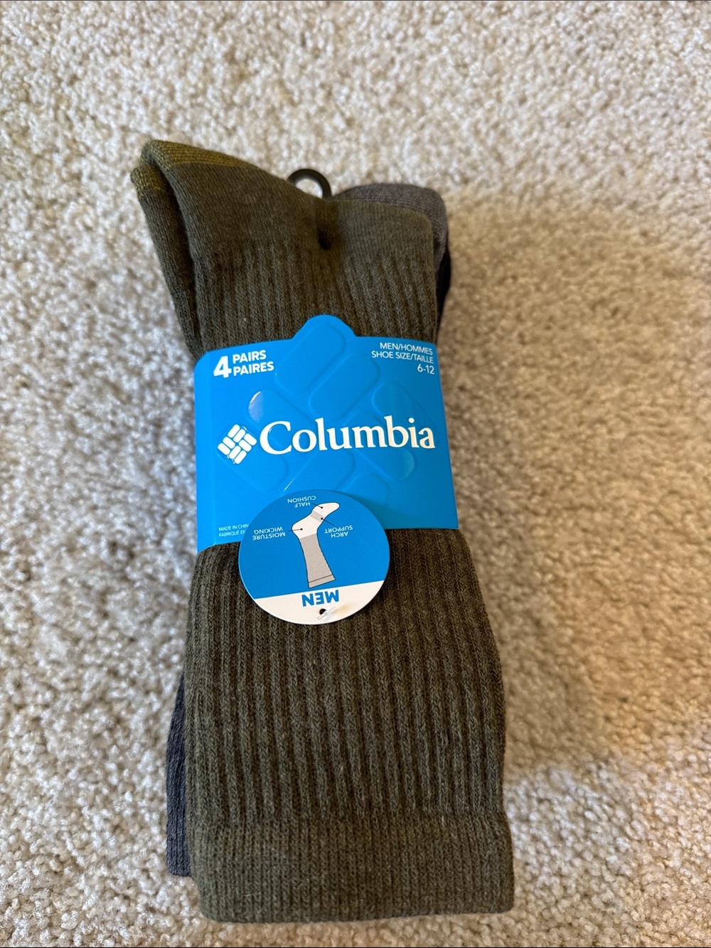 Columbia Men’s 4-Pack Crew Socks in Olive and Charcoal